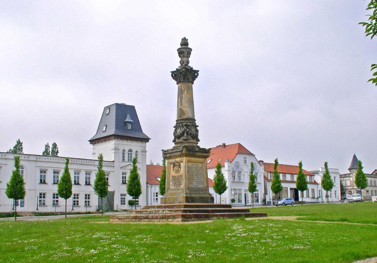 z-Gemütliche, ruhig gelegene Pension bei Putbus RÜG 2330 Exterior foto
