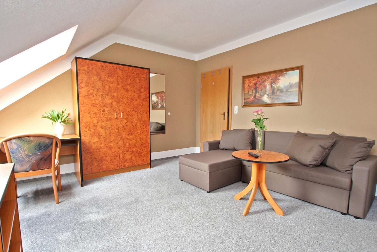 z-Gemütliche, ruhig gelegene Pension bei Putbus RÜG 2330 Exterior foto